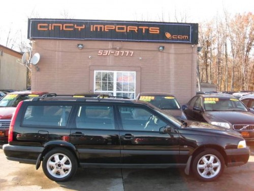 2000_volvo_v70_xc_black_in_epworth_heights_ohio_94574763360167468.jpg